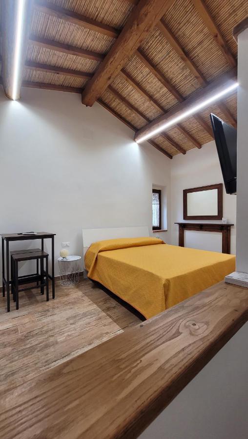 Luciae Domus Hotel Roccascalegna Екстериор снимка
